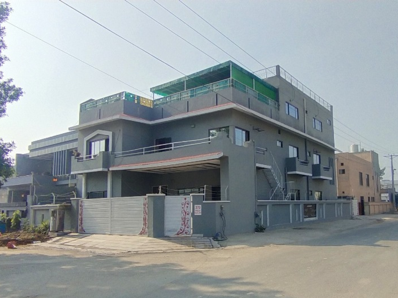 single & double rooms for rent in Valencia Town Lahore