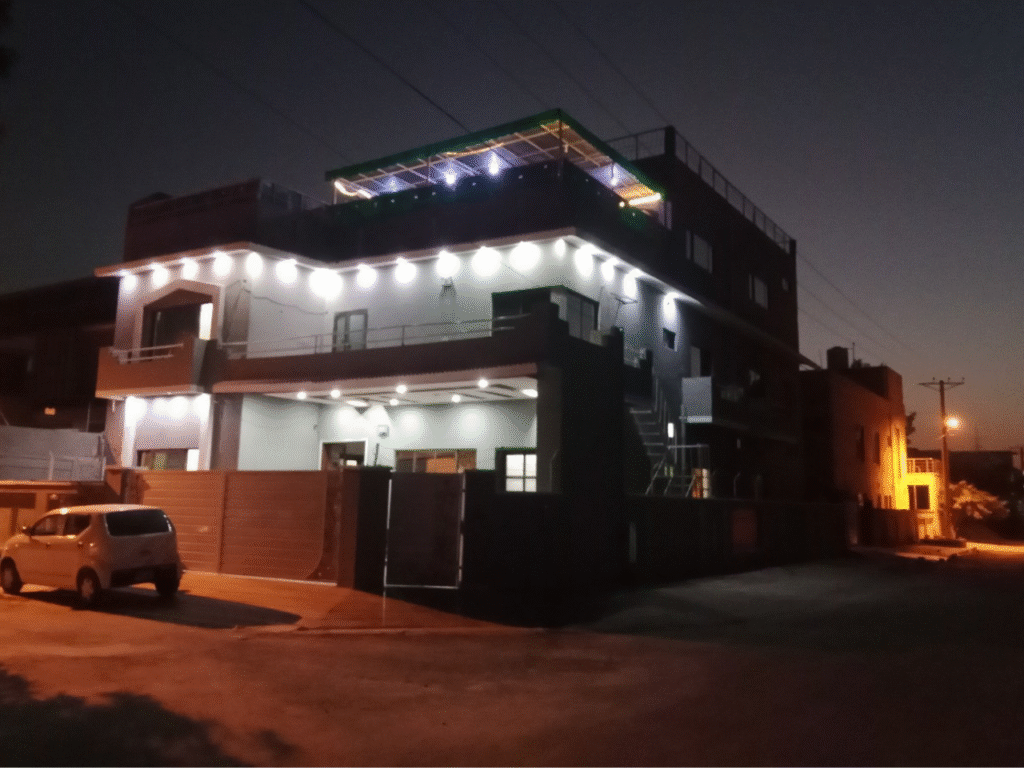 Affordable Boys Hostel Near Al Kabir Town Lahore