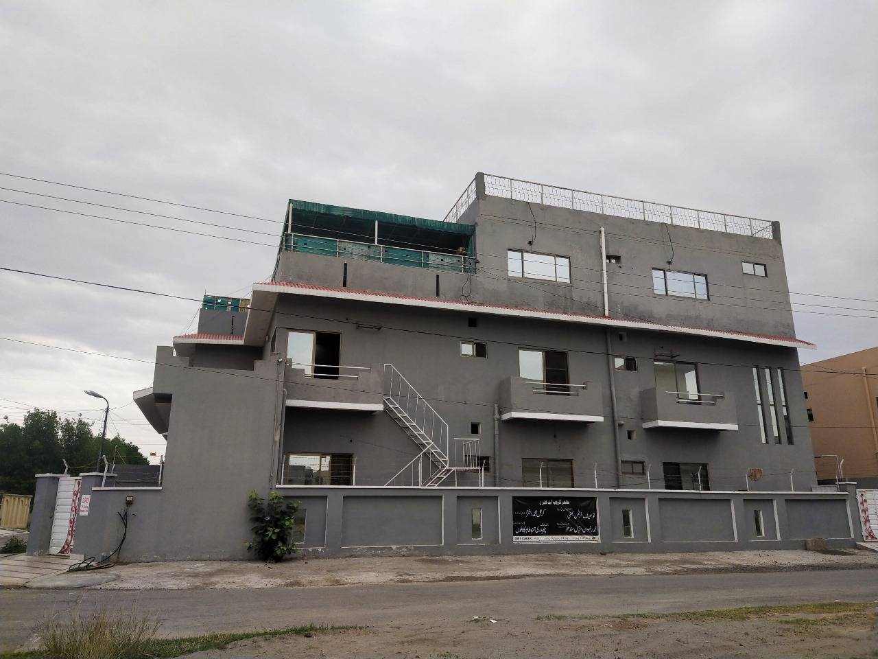 2a65c082-b3e4-4c9d-9613-ffa825b59a97 (2)