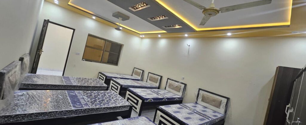 boys hostel near Bahria Orchard Lahore