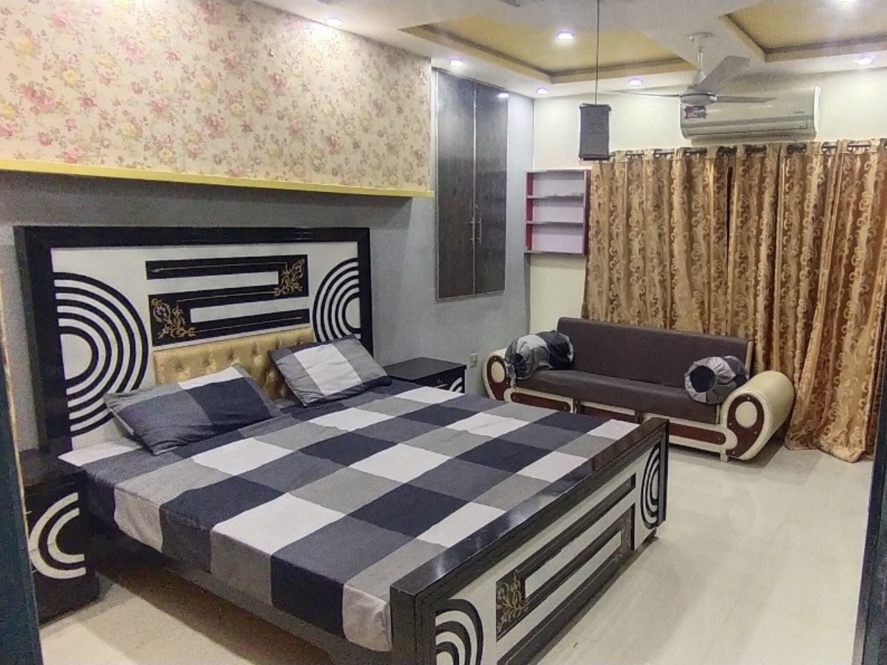 Fully furnished rooms and apartments