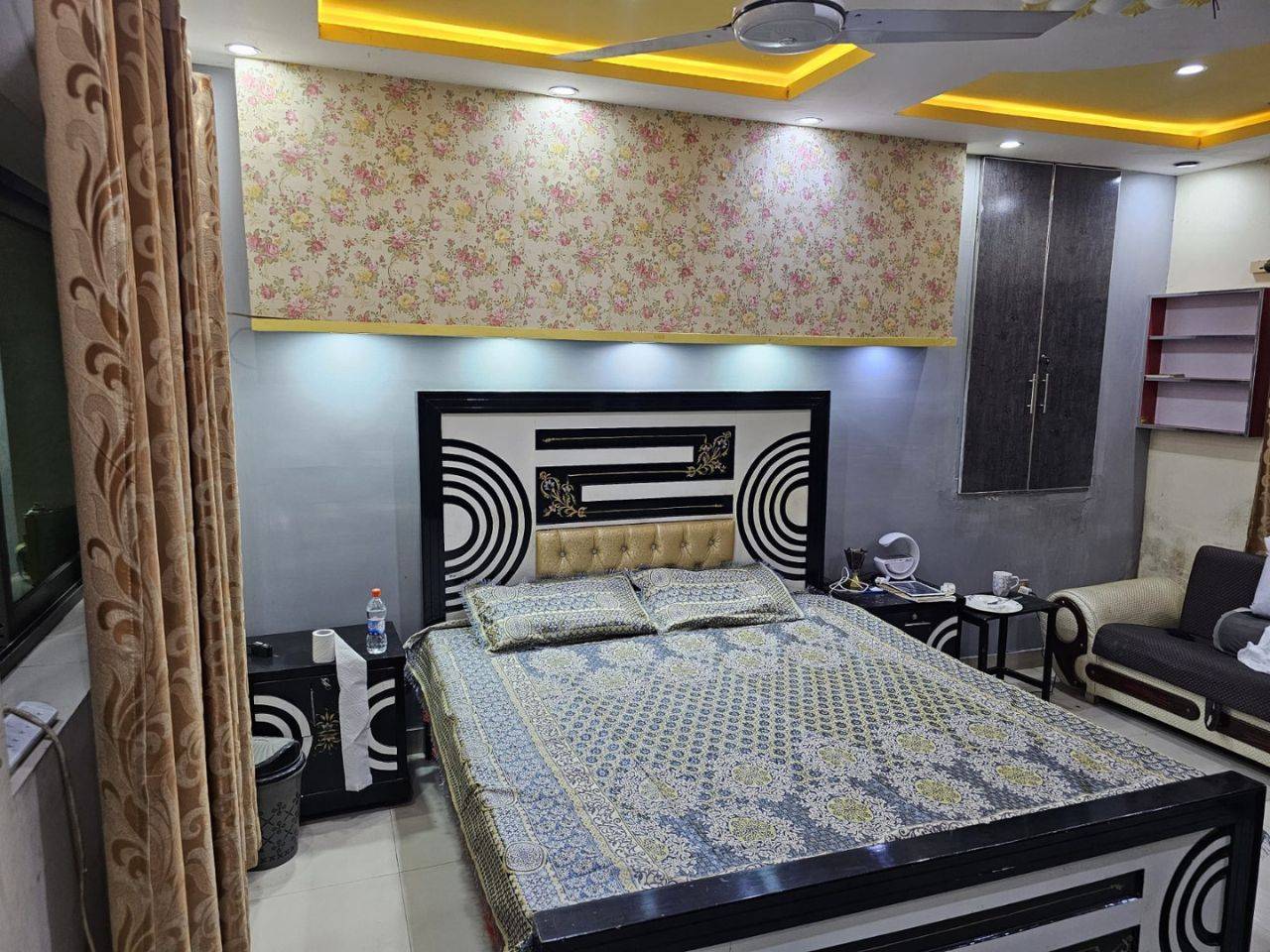 Fully furnished rooms and apartments