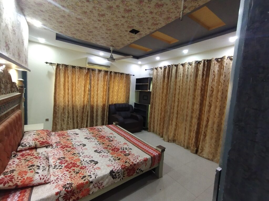 VIP guest houses Lahore for families