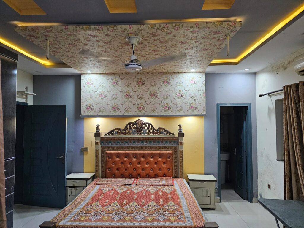 single furnished rooms near Bahria Orchard Lahore