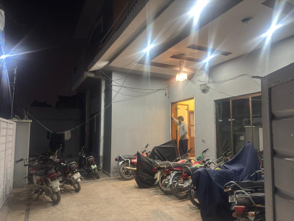hostels in Lahore 