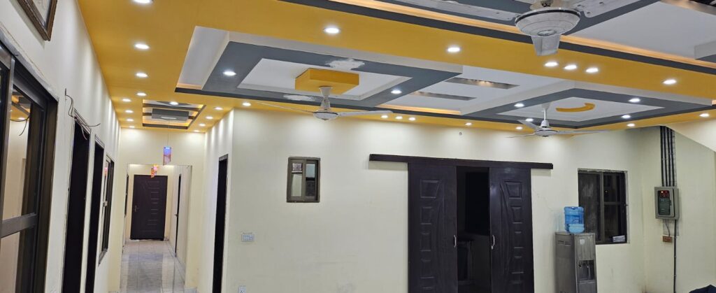 Single Room Boys Hostel Near Lake City Lahore