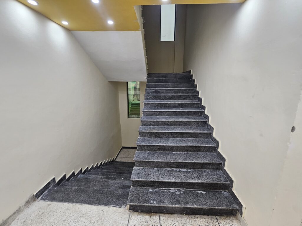 student accommodation near Superior University Lahore